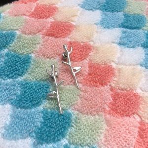 🔴3 for $10 Bird in a tree earrings